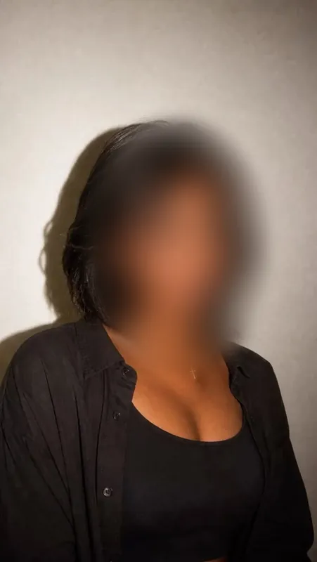 Arshi, 23, Mumbai