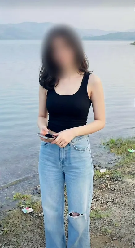 Latina — russian escort available in Andheri