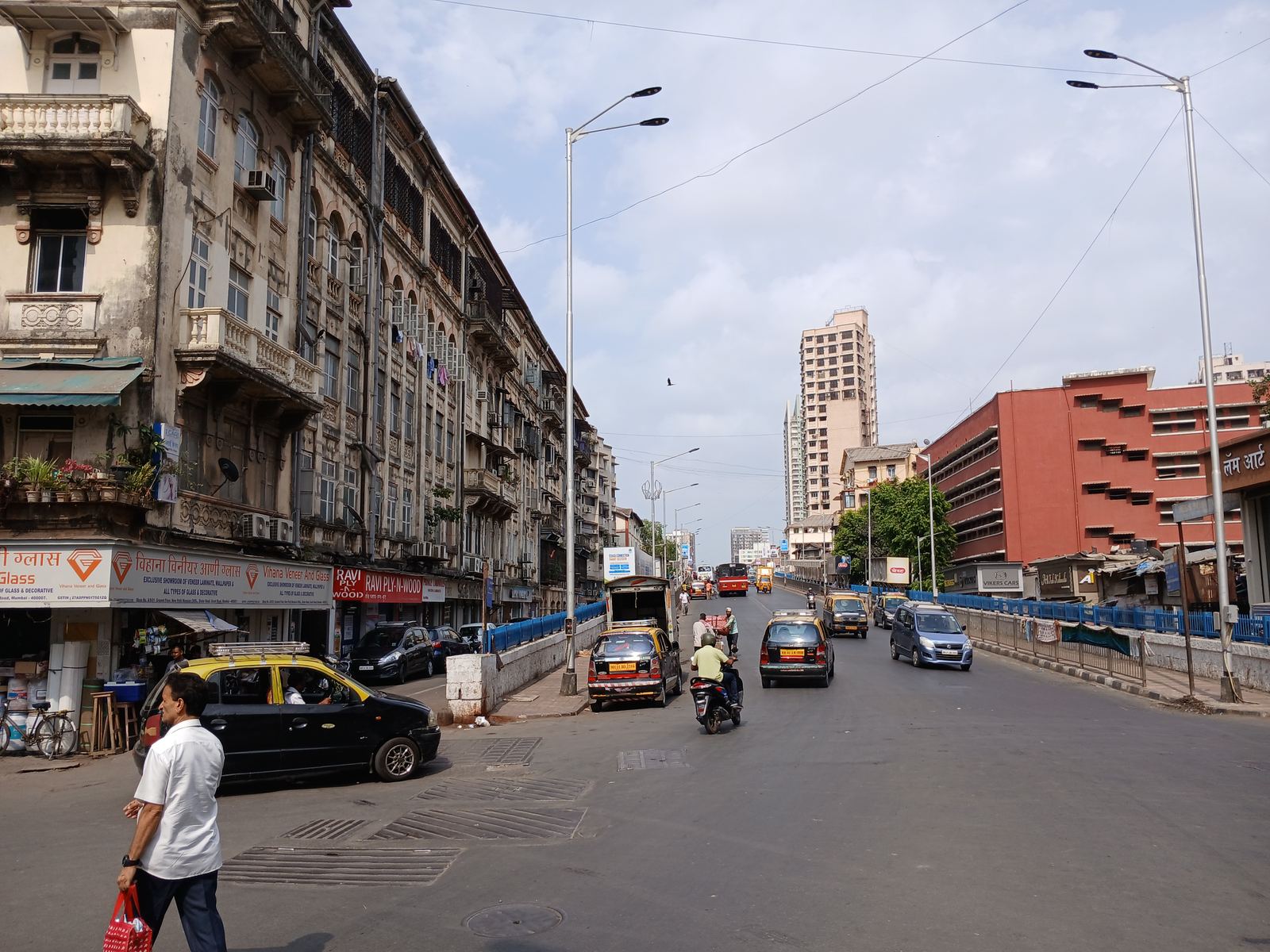 A street in Grant Road, Mumbai