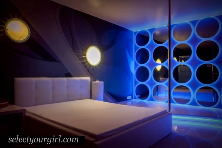 Fourth night escorts room